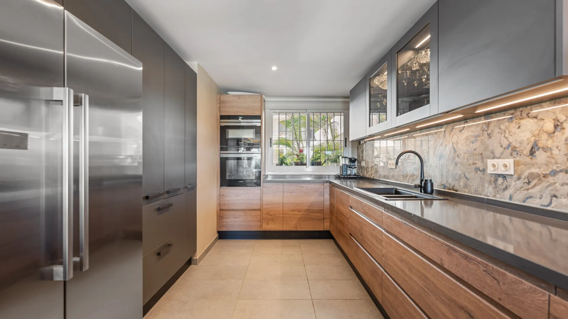Campos de Guadalmina, apartamento de 4 dormitorios en venta