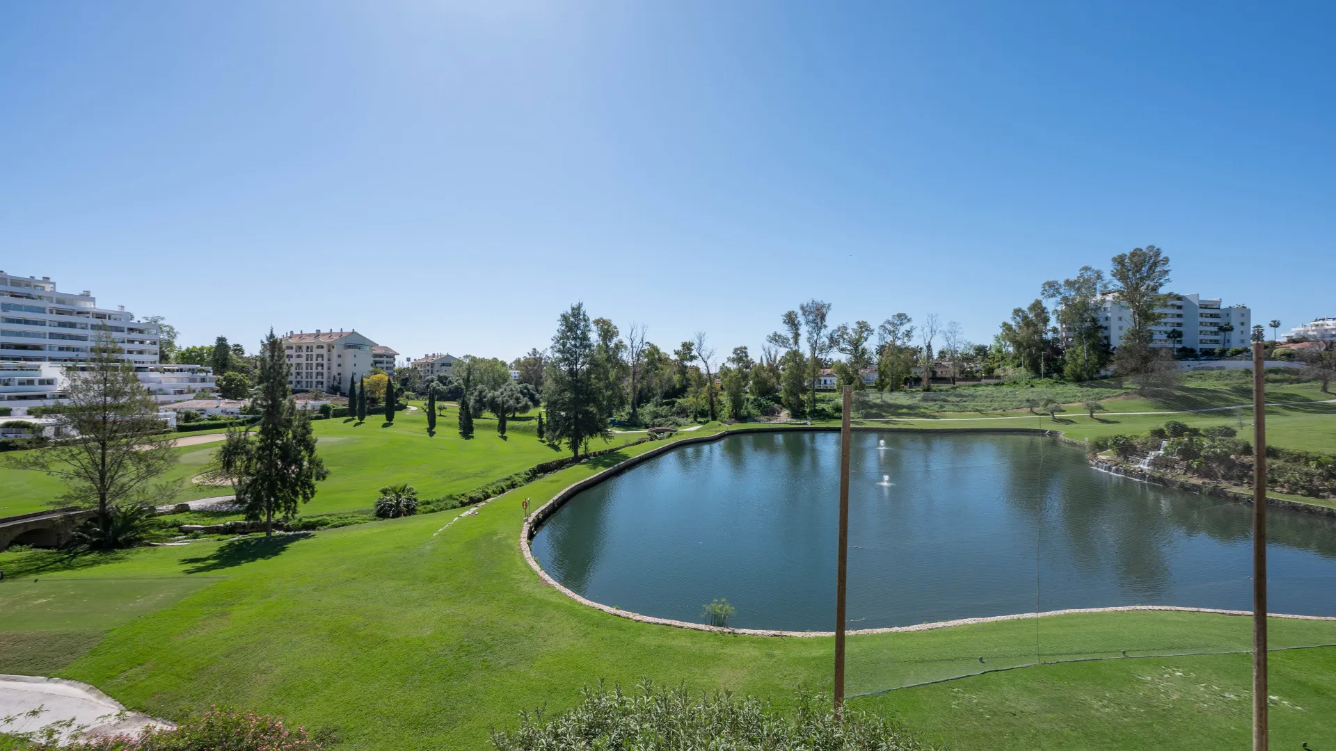Campos de Guadalmina, apartamento de 4 dormitorios en venta