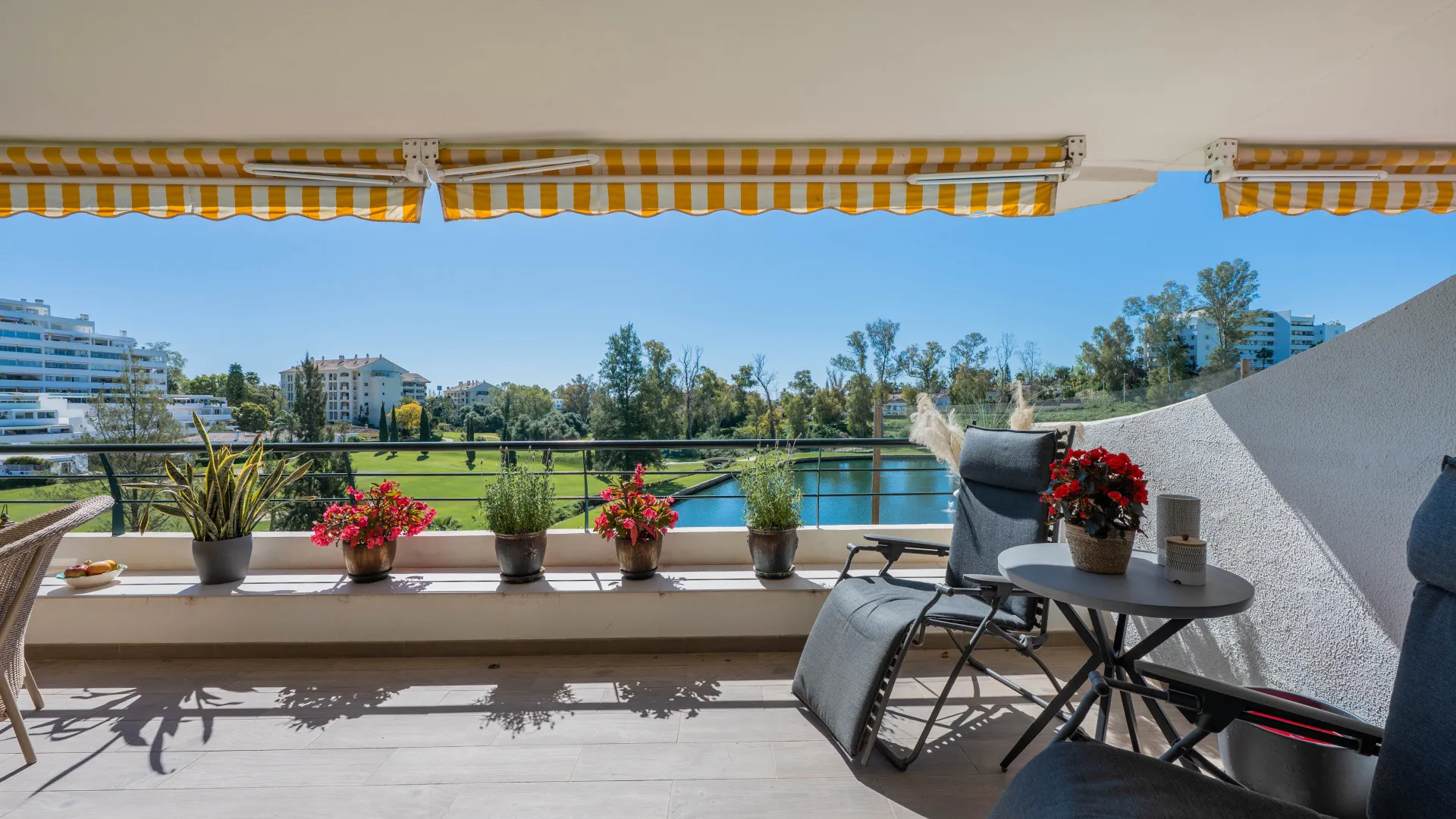 Campos de Guadalmina, apartamento de 4 dormitorios en venta