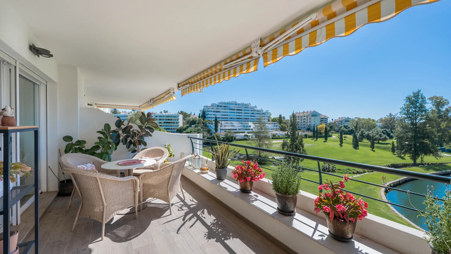 Campos de Guadalmina, apartamento de 4 dormitorios en venta