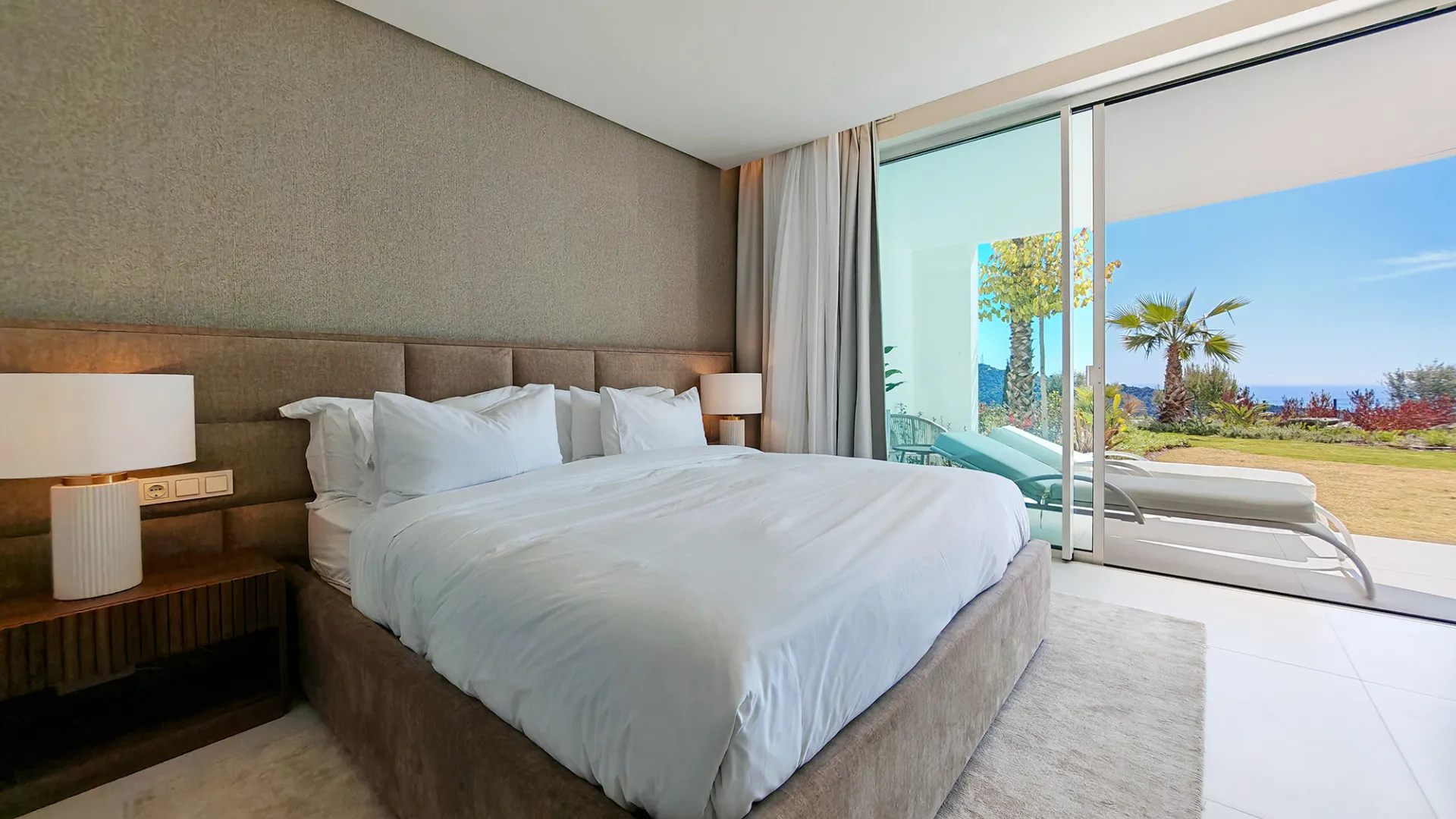Marbella City 3 bedrooms ground floor apartment for sale
