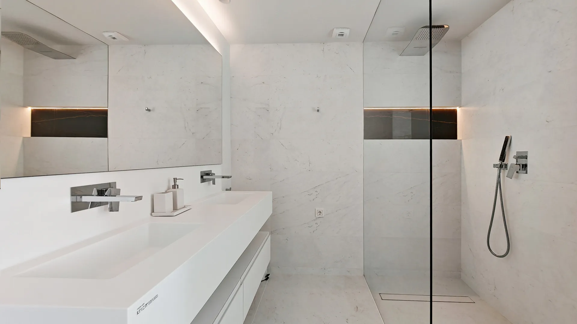 Marbella City 3 bedrooms ground floor apartment for sale