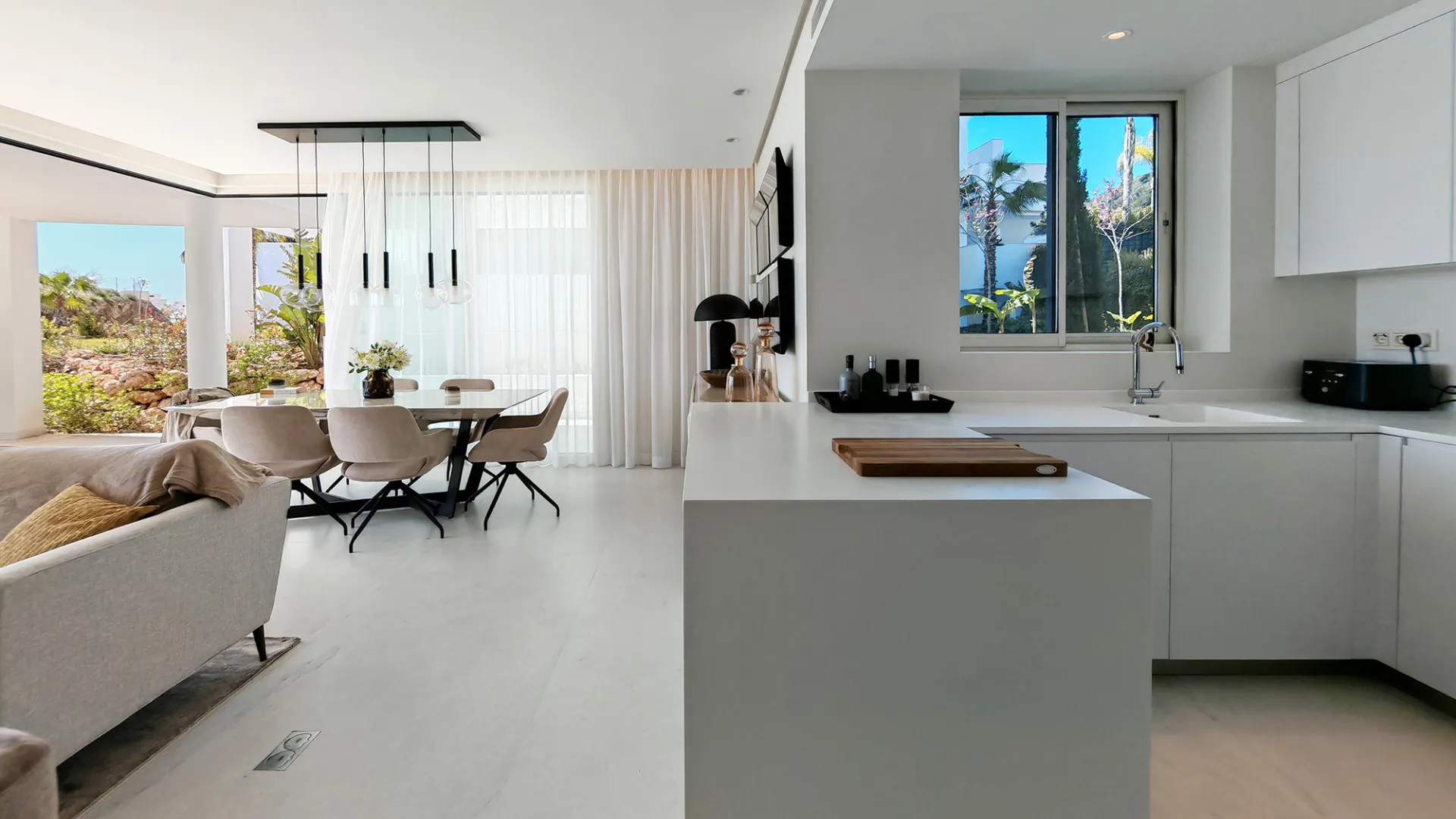 Marbella City 3 bedrooms ground floor apartment for sale