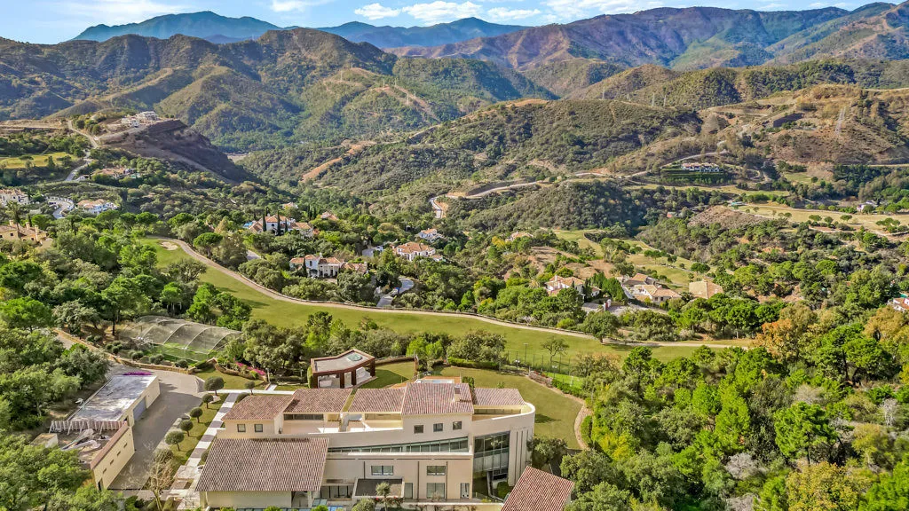 Villa for sale in La Zagaleta