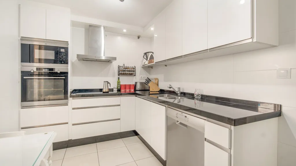 Apartamento en venta de 3 dormitorios en Nueva Andalucia