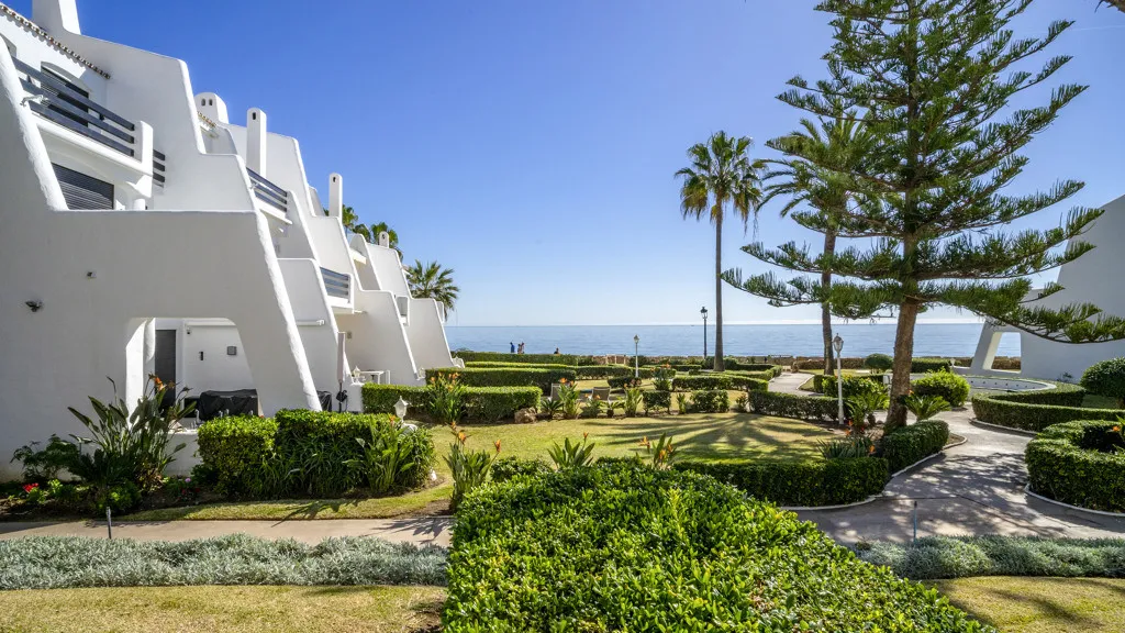 For sale chalet with 4 bedrooms in Golden Mile