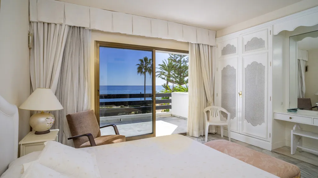 For sale chalet with 4 bedrooms in Golden Mile