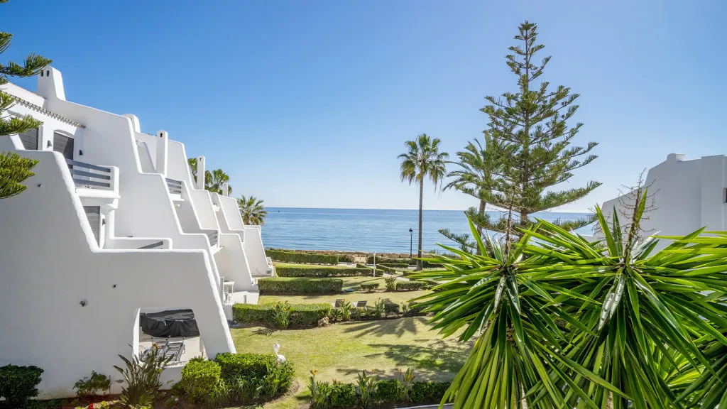 For sale chalet with 4 bedrooms in Golden Mile