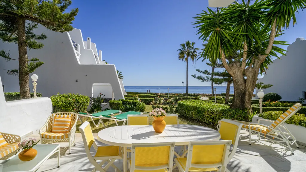 For sale chalet with 4 bedrooms in Golden Mile