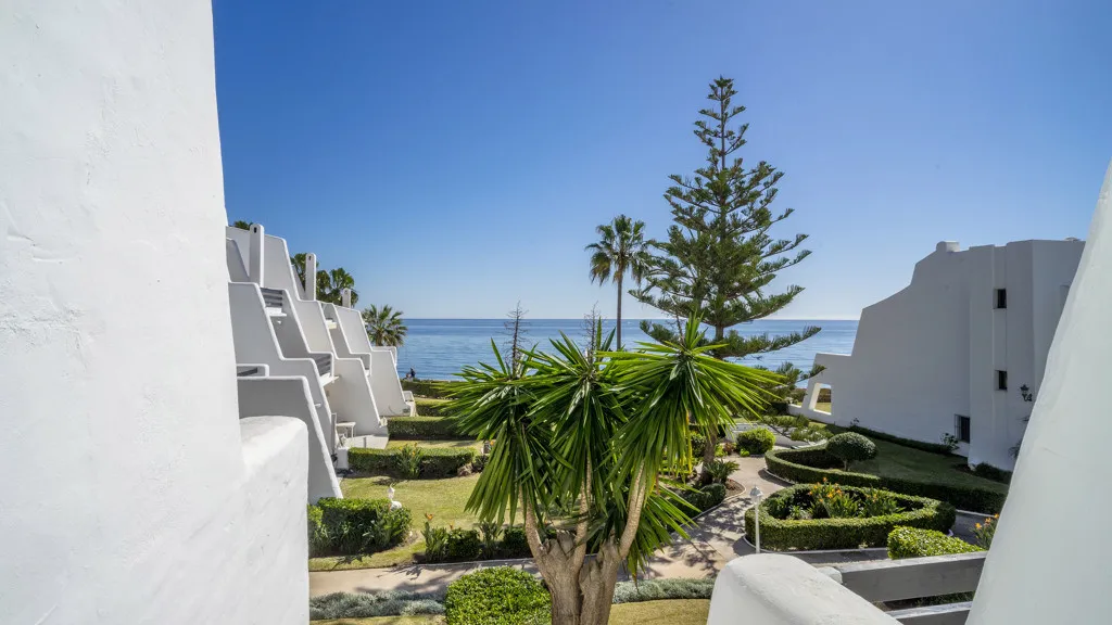 For sale chalet with 4 bedrooms in Golden Mile