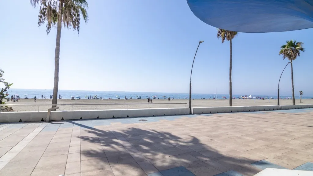 Buy plot in Estepona