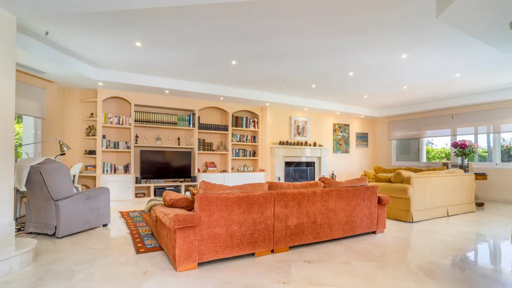 For sale chalet in Benahavis