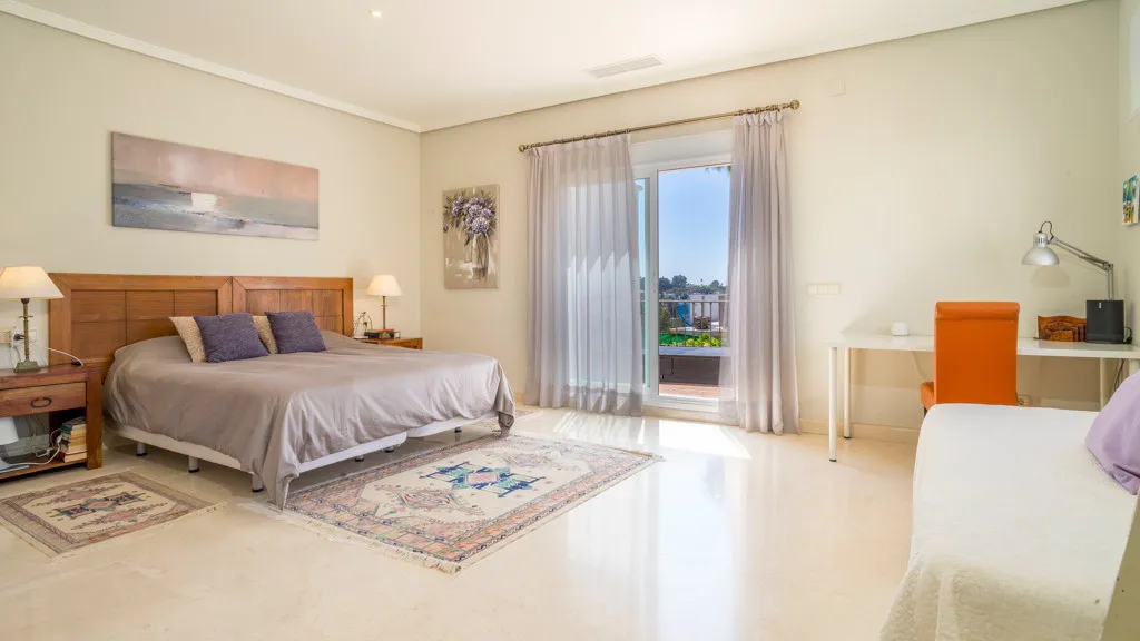 For sale chalet in Benahavis