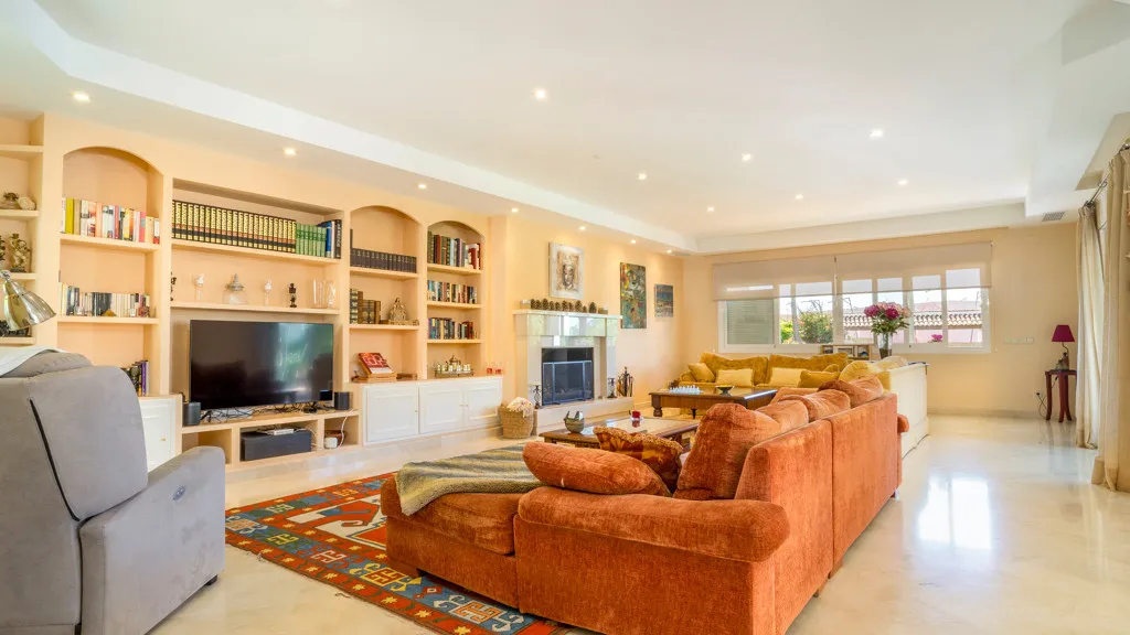 For sale chalet in Benahavis