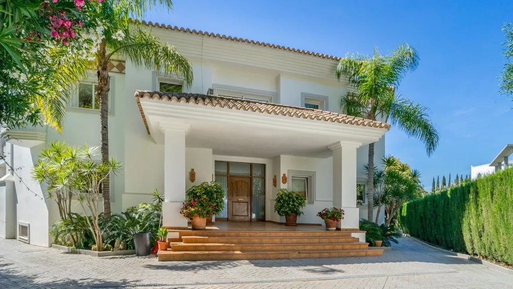 For sale chalet in Benahavis
