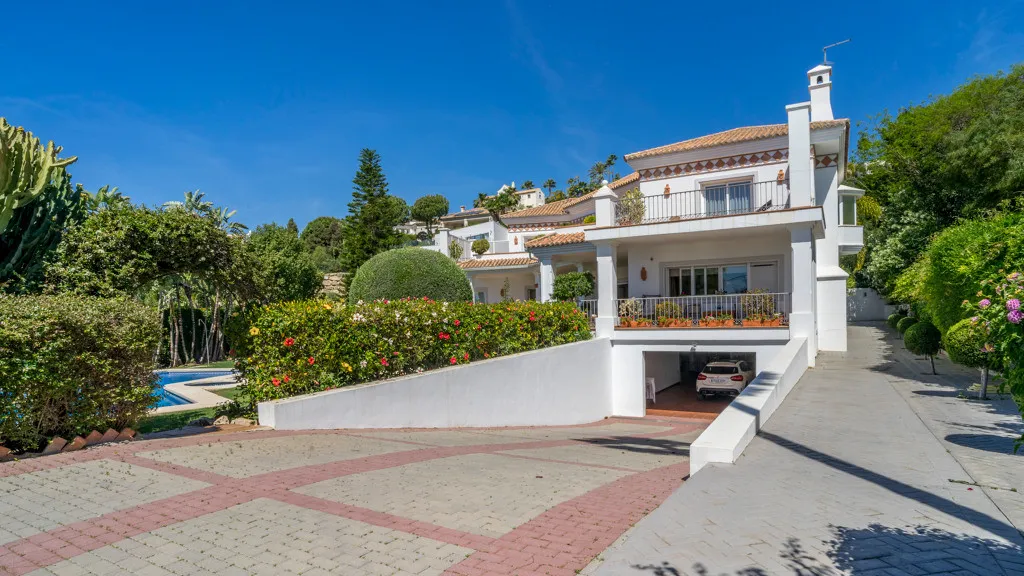 For sale chalet in Benahavis