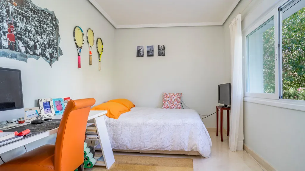 For sale chalet in Benahavis