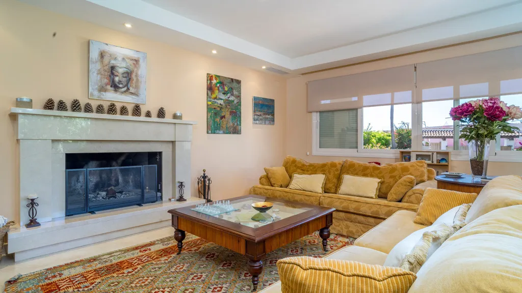 For sale chalet in Benahavis