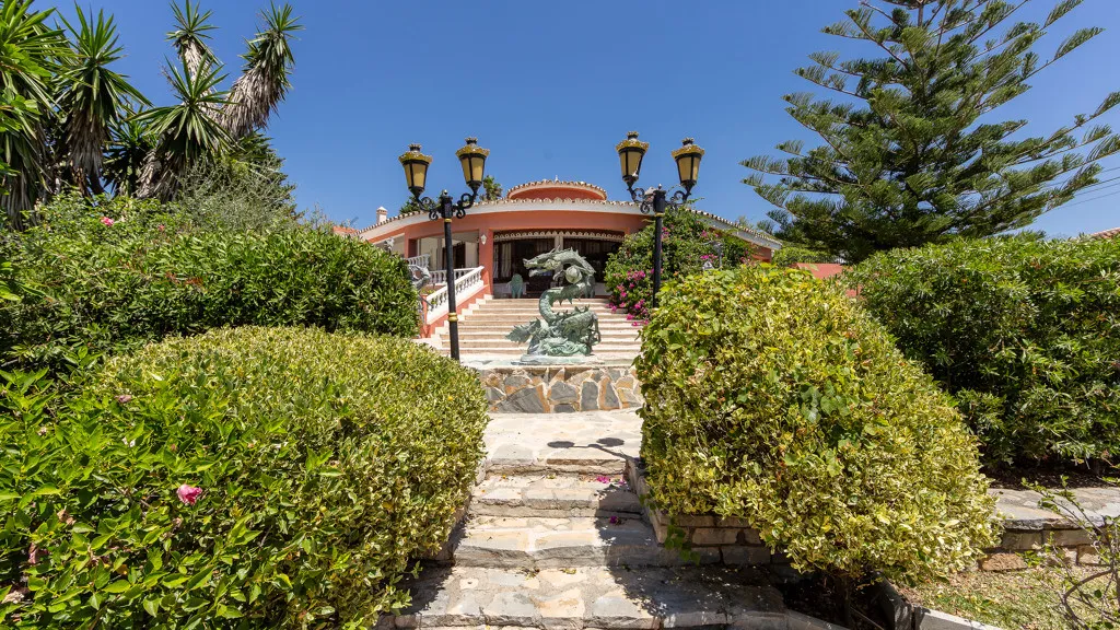 Don Pedro, chalet en venta de 6 dormitorios