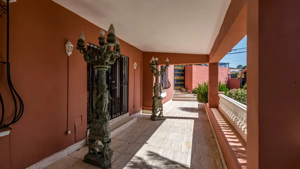 Don Pedro, chalet en venta de 6 dormitorios