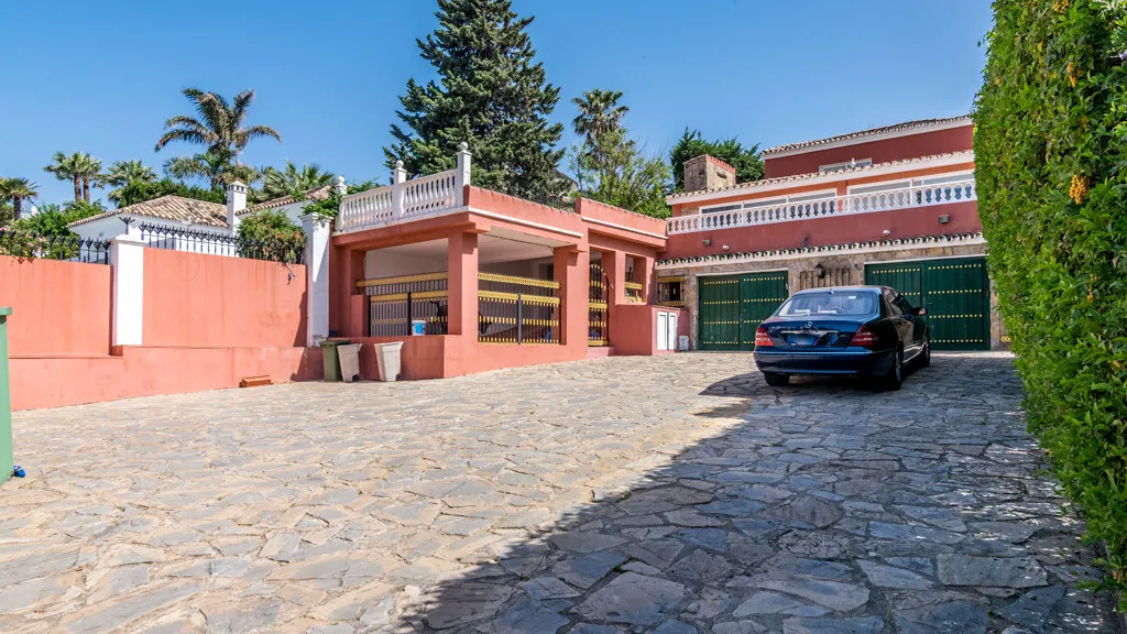 Don Pedro, chalet en venta de 6 dormitorios