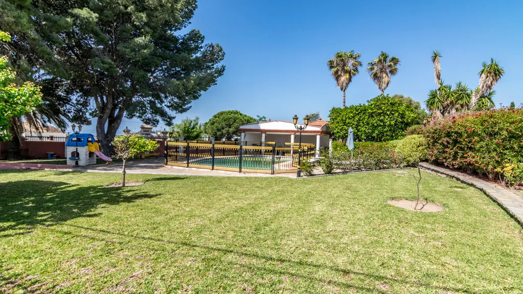 Don Pedro, chalet en venta de 6 dormitorios