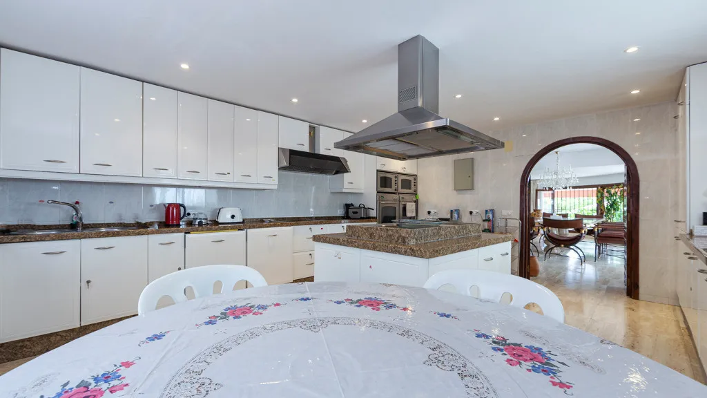 Don Pedro, chalet en venta de 6 dormitorios