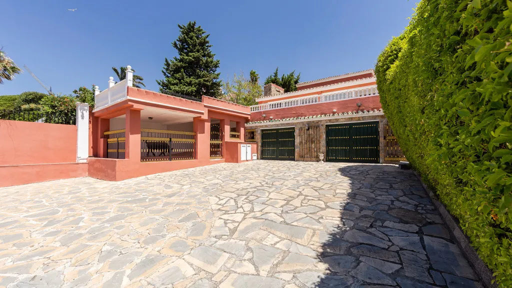 Don Pedro, chalet en venta de 6 dormitorios