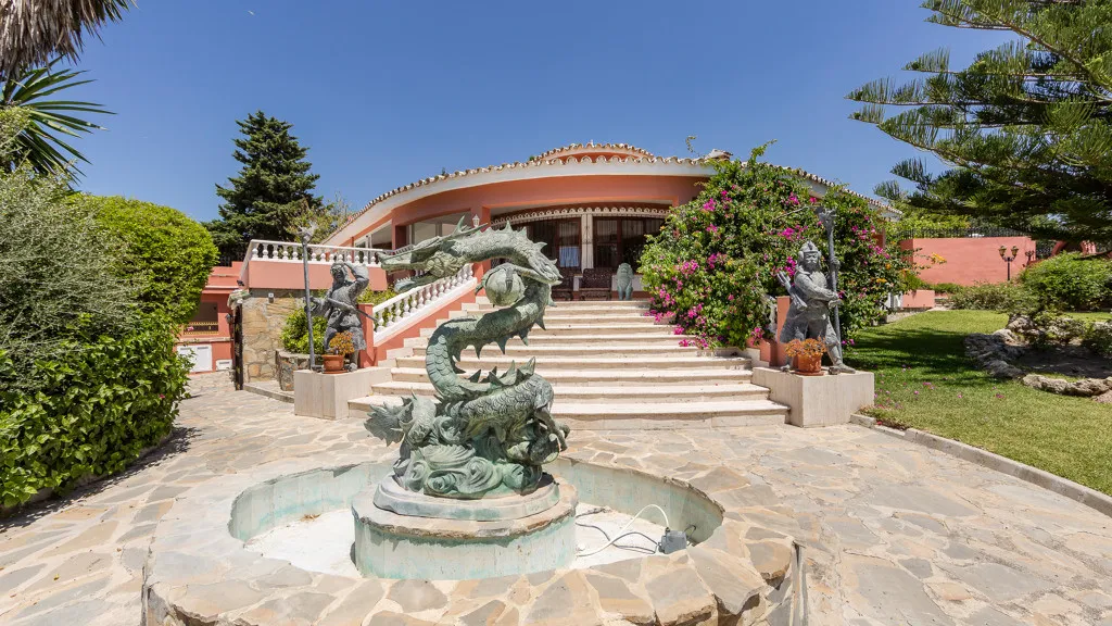 Don Pedro, chalet en venta de 6 dormitorios