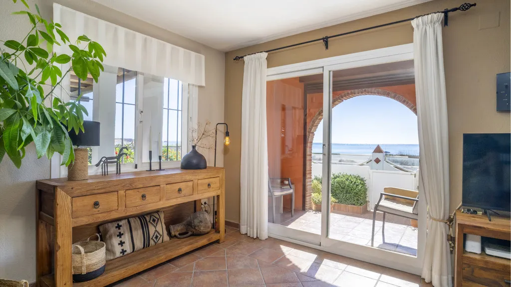 Casares Playa, chalet de 3 dormitorios en venta