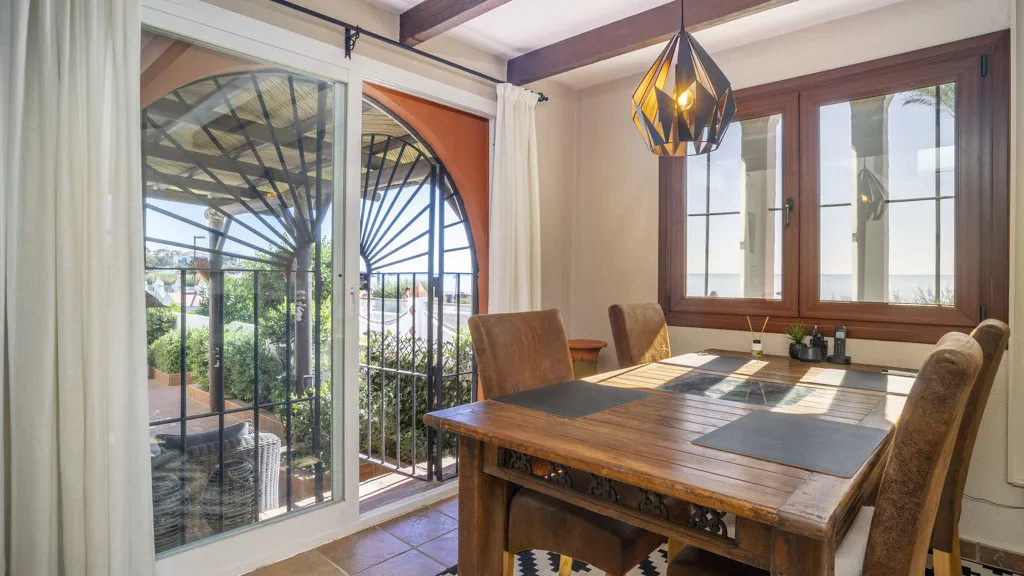 Casares Playa, chalet de 3 dormitorios en venta
