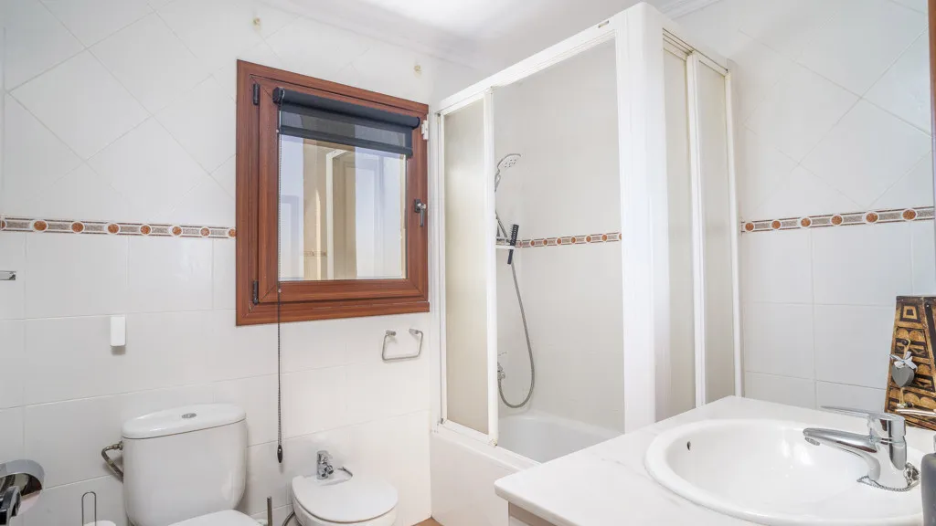 Casares Playa, chalet de 3 dormitorios en venta