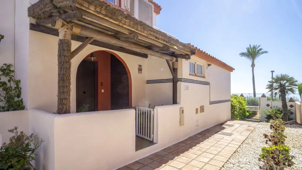 Casares Playa, chalet de 3 dormitorios en venta
