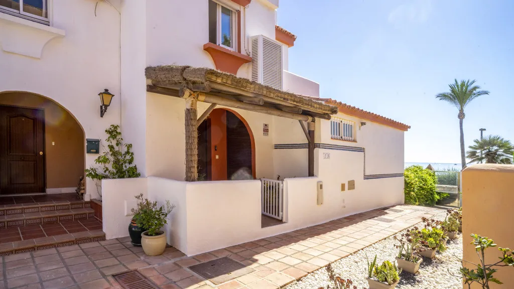 Casares Playa, chalet de 3 dormitorios en venta