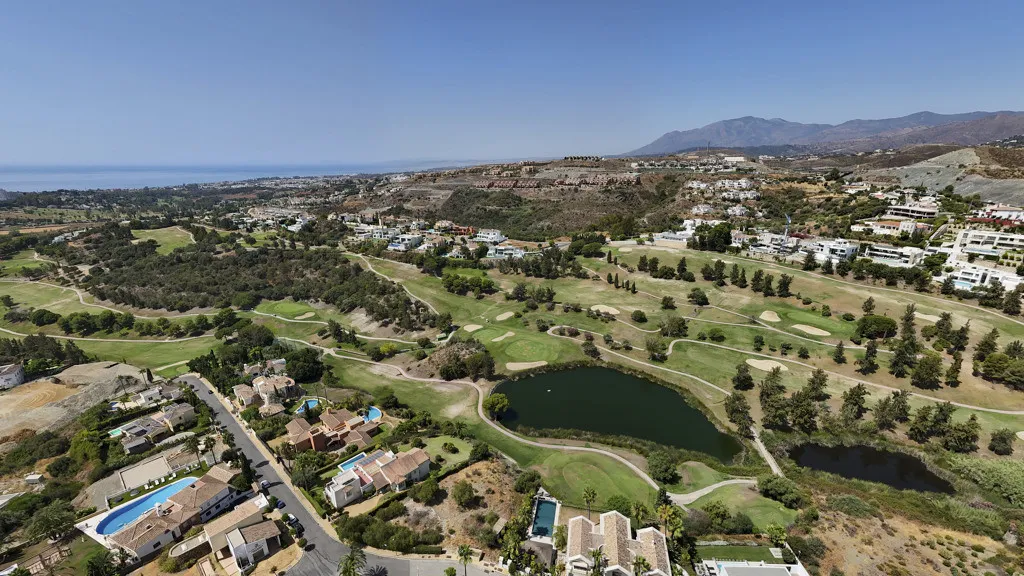 Chalet en venta en Benahavis con 5 dormitorios