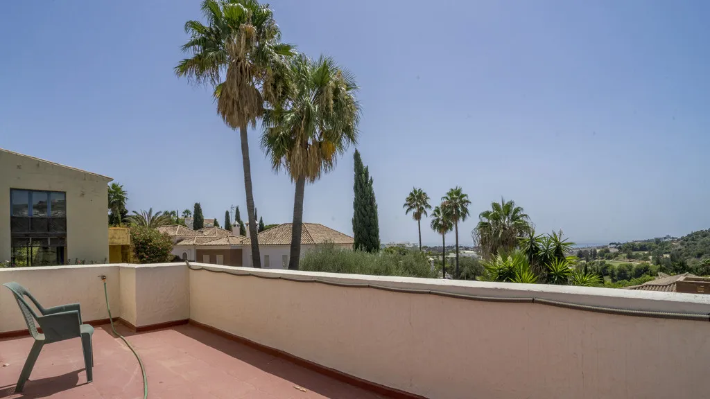 Chalet en venta en Benahavis con 5 dormitorios