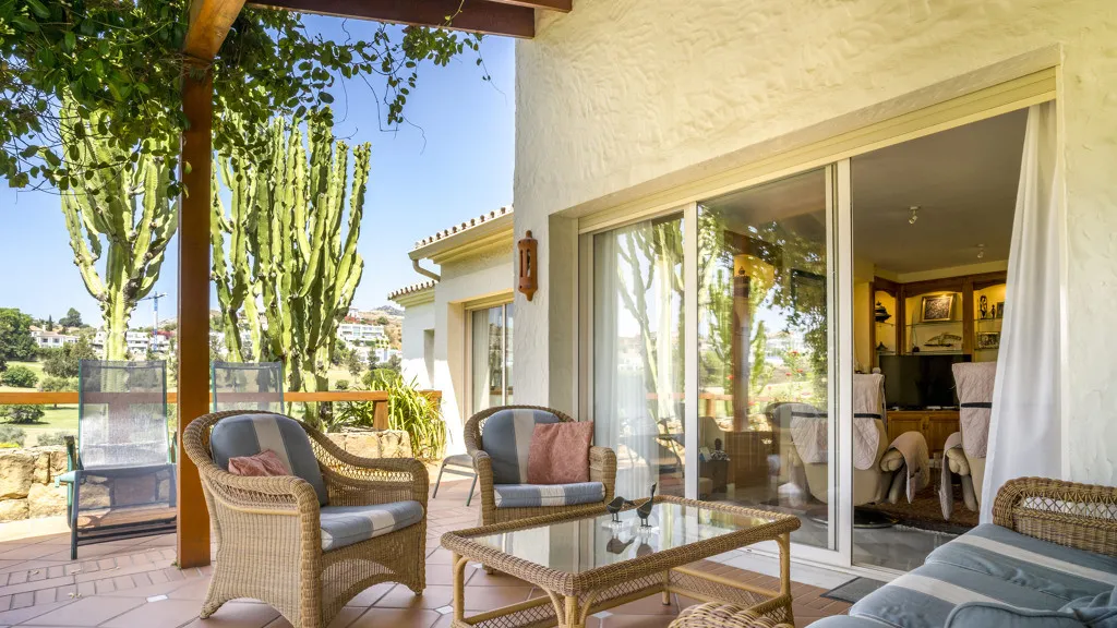 Chalet en venta en Benahavis con 5 dormitorios