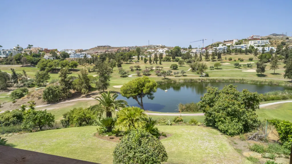 Chalet en venta en Benahavis con 5 dormitorios