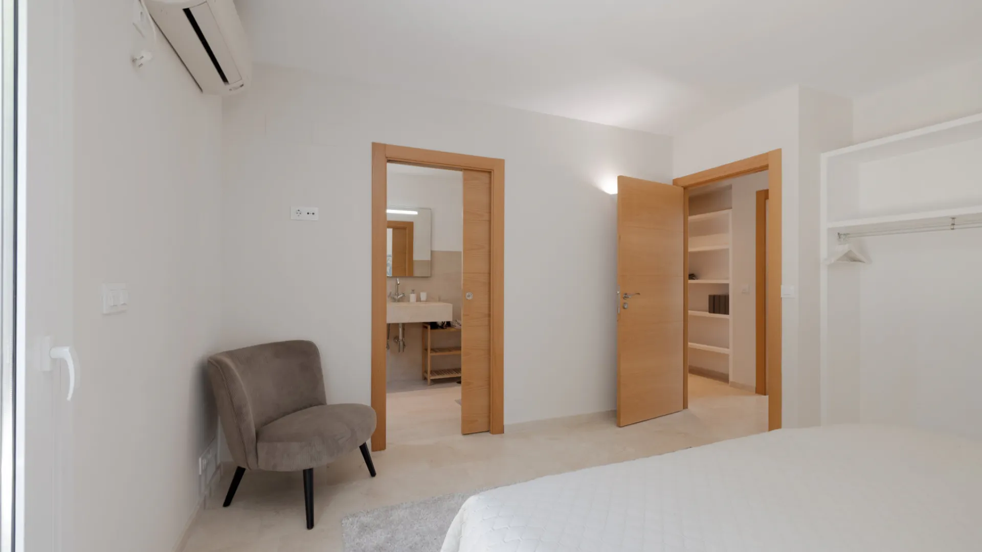 Chalet en venta de 6 dormitorios en San Diego