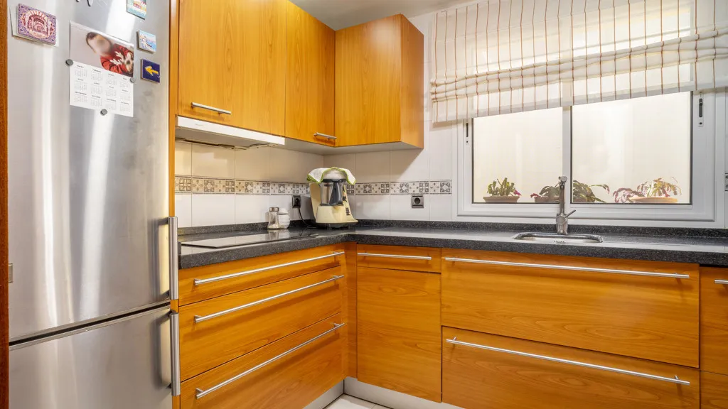 For sale 4 bedrooms chalet in Estepona