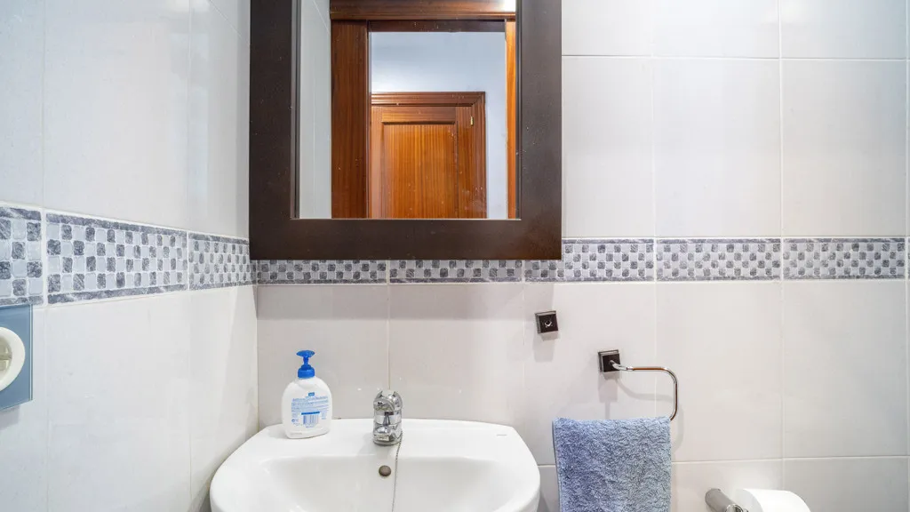 For sale 4 bedrooms chalet in Estepona