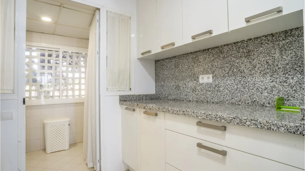Alcazaba Beach, apartamento de 2 dormitorios en venta