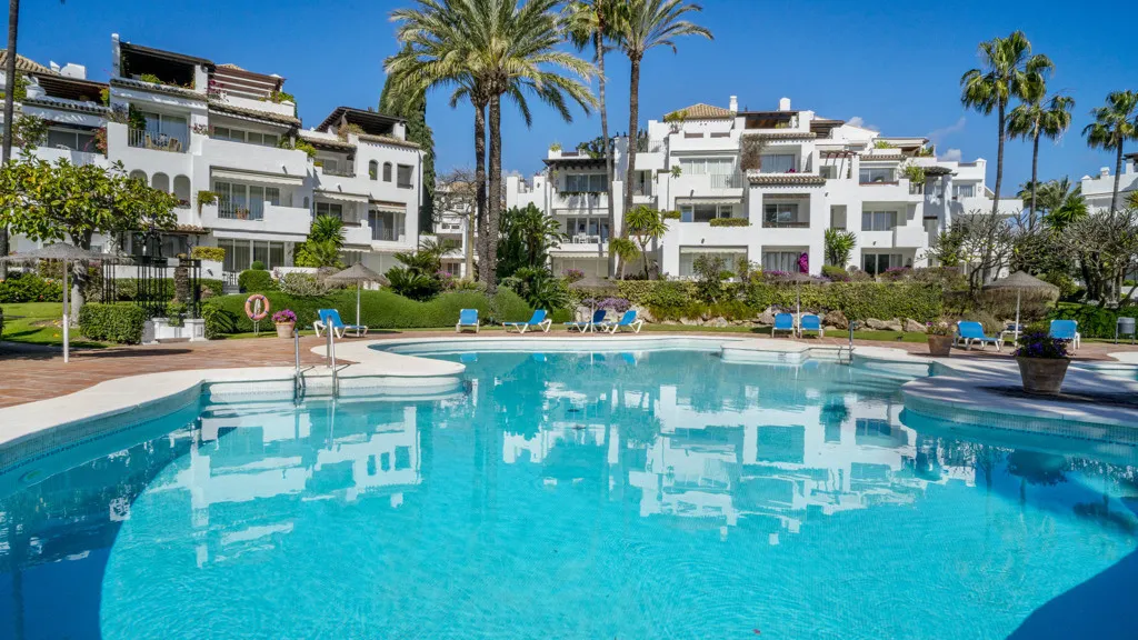 Alcazaba Beach, apartamento de 2 dormitorios en venta