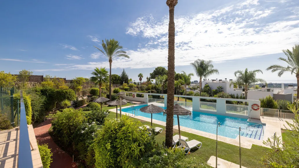 For sale apartment in New Golden Mile