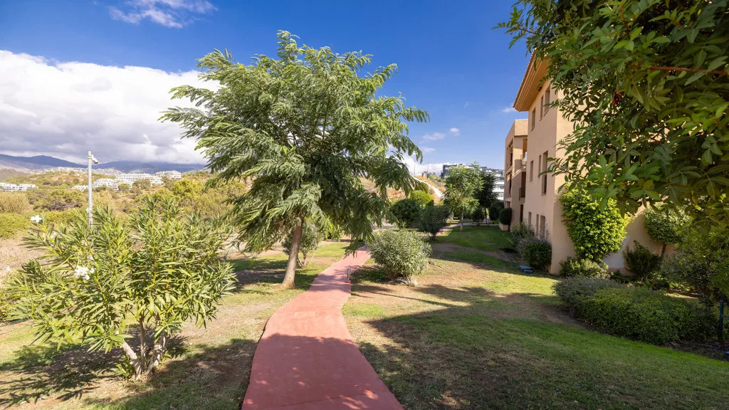 For sale apartment in New Golden Mile