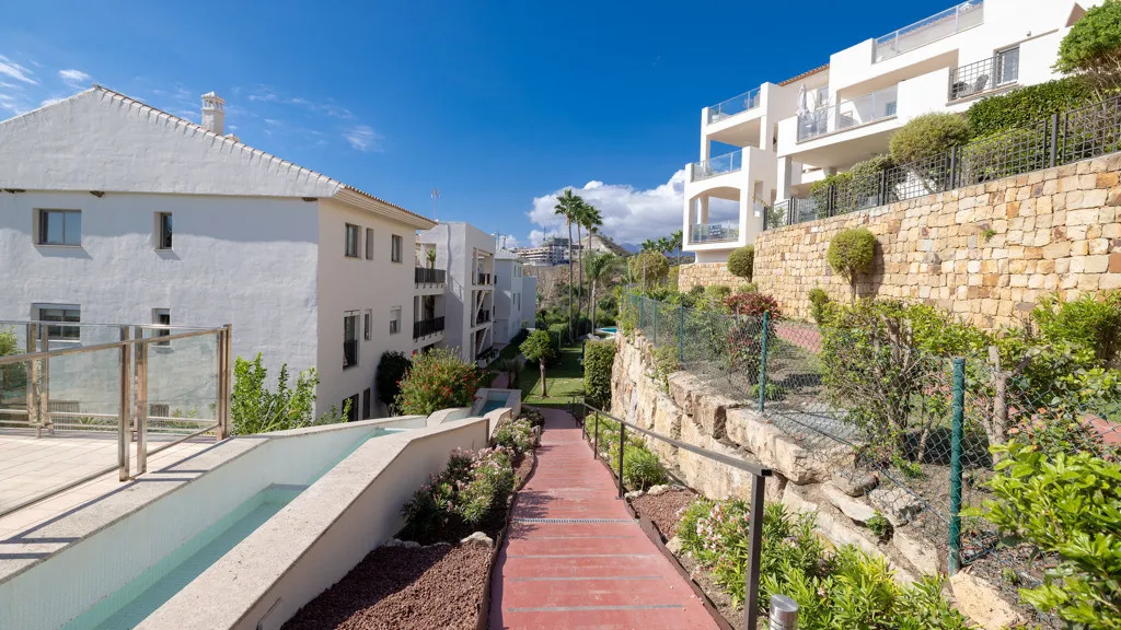 For sale apartment in New Golden Mile