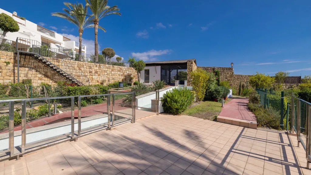 For sale apartment in New Golden Mile