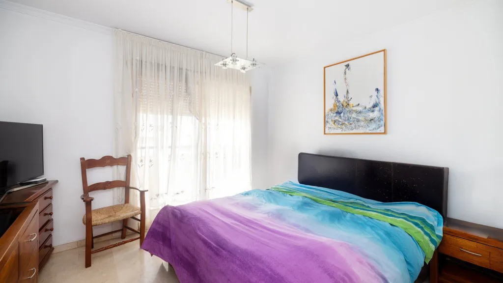 For sale Estepona Puerto apartment with 3 bedrooms