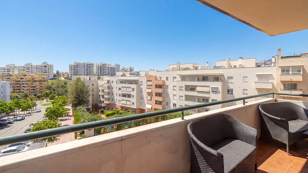 For sale Estepona Puerto apartment with 3 bedrooms