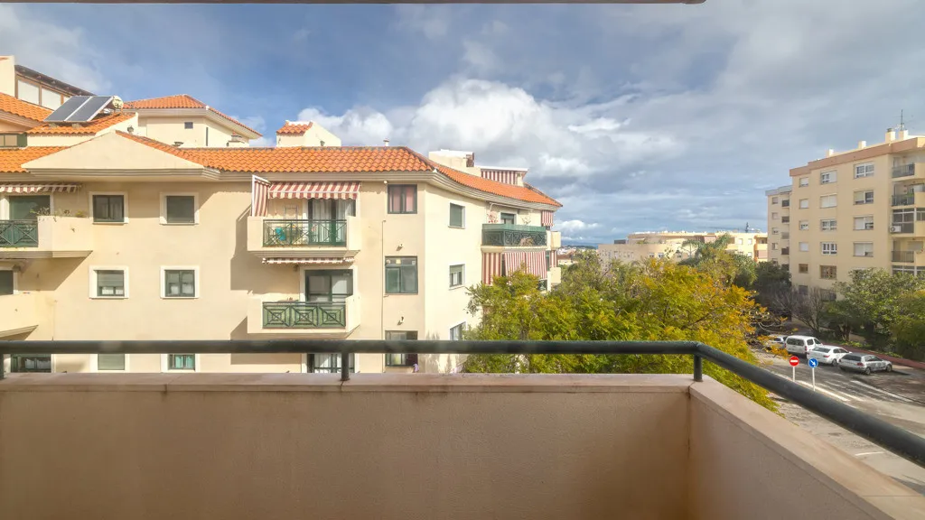 For sale Estepona Puerto apartment with 3 bedrooms
